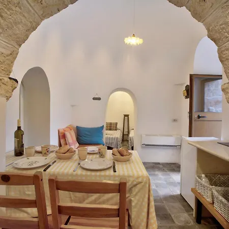 Trulli Silvana In - Happy * Locorotondo